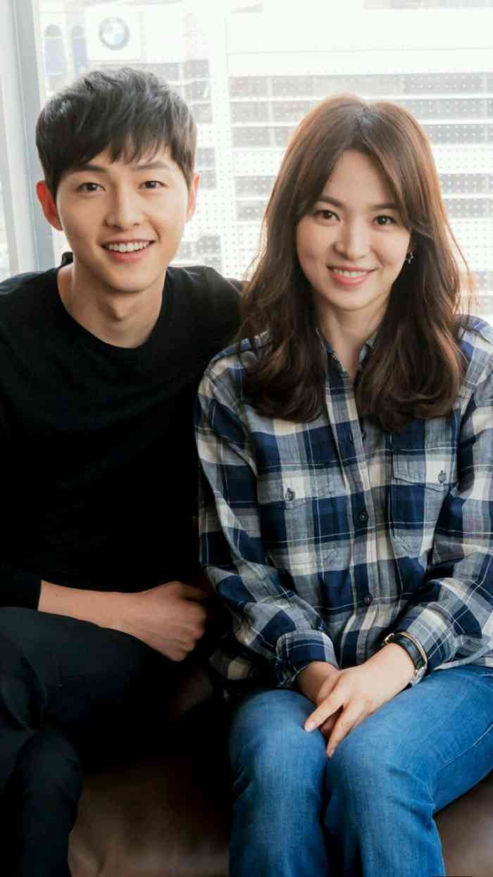 打分 非常不错,高端大气上档次,还有书可以看,盗墓笔记全套哦