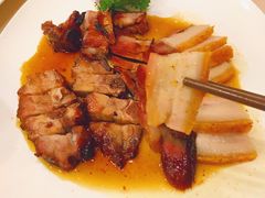 烧味拼盘-有米猪港式餐厅