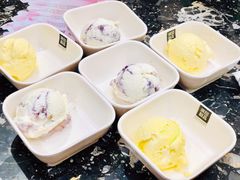 香草冰激凌球-满记甜品(苏州中心店)