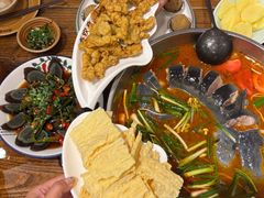 -亮欢寨酸汤鱼(沙冲路店)
