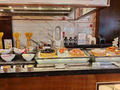 -岷山饭店-芝芝自助餐厅