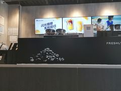 -瑞幸咖啡(灵芝地铁站店)
