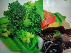 橄榄油炒田园时蔬-大树餐厅(朝阳大悦城店)