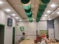 -老乡鸡(武汉中南梅苑小区地铁站店)