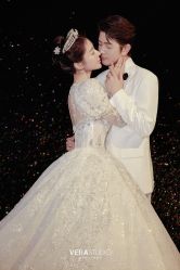 -至臻微拉婚纱摄影