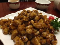 -金牌餐厅·天津菜·八珍豆腐·老爆三(瓷房子店)