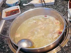-一席地·本地鸡窝·杭帮鸡火锅(萧山银隆百货店)