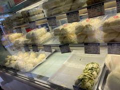 -白玉兰食品甜凤店(合生汇店)