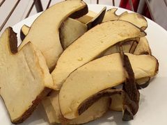 鲜黑牛肝菌-天宜隆蘑菇宴火锅(石景山旗舰店)