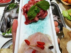 -王奋斗贵州酸汤牛肉火锅