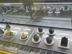-好利来(建邺吾悦广场Lab主题店)
