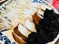 -东镇老火锅(长春路首店)