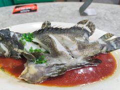 石斑鱼清蒸-四川小胡子海鲜(丁村万人海鲜广场店)