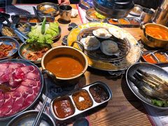 -青瓦炭韩潮烤肉(花园道店)