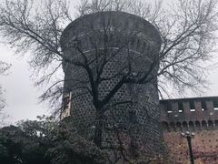 -斯福尔扎古堡