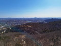 -鬼笑石后山停车场