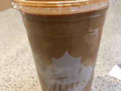 燕麦澳白（特大杯）-Tims天好咖啡·贝果(渝中来福士店)