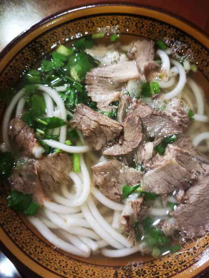 王记金沙牛羊肉粉-"环境很一般的店子,但是牛肉的味道非常好,.