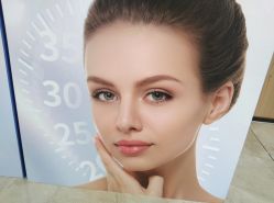 -颜蕾医美黄金微针水光美肤玻尿酸抗衰中心