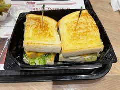 -The Habit Burger Grill 哈比特汉堡(爱琴海店)