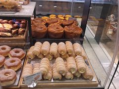 -巴黎贝甜(大宁国际商业广场店)