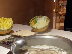 -喃喃椰·糟粕醋·椰子鸡火锅(七堡花园店)