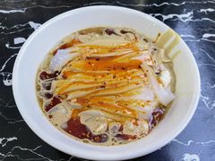 -何老二卤汁凉粉