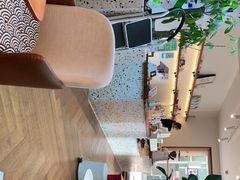 -Line 咖啡(石厦花园店)