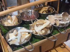 -一朵菌·野生菌探索家火锅(南亚店)