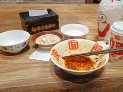-周小波重庆小面·重庆名小吃(邹容路店)