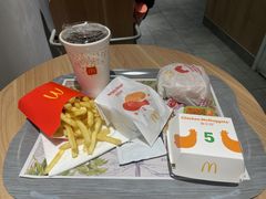 -麦当劳(普陀香溢花城店)