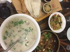 -丁里羊肉小镇(天鹅湖总店)