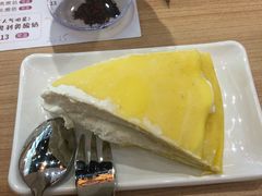 榴莲千层切角-拾忆小碗甜品(万达广场店)