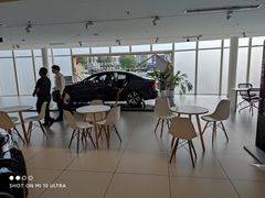 -杭州中沃沃尔沃4S店(滨江区店)