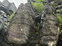 -梭布垭石林景区