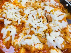 -亲昵春川鸡排(韩国美食街店)
