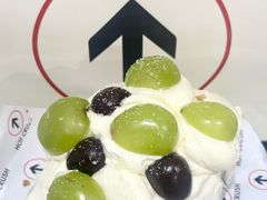 阳光玫瑰奶油冰可颂-HOT CRUSH趁热集合·现烤面包(环球港店)