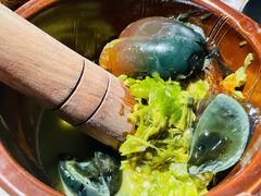 擂辣椒皮蛋-湘里乡亲老长沙口味馆