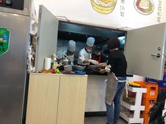-朱洪元苏式面馆(绿宝广场店)