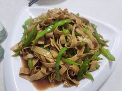 尖椒炒豆腐皮-金记大肠(瑞昌路店)