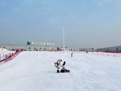 -华彬猛犸滑雪场