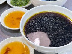 -华香鹅快餐店