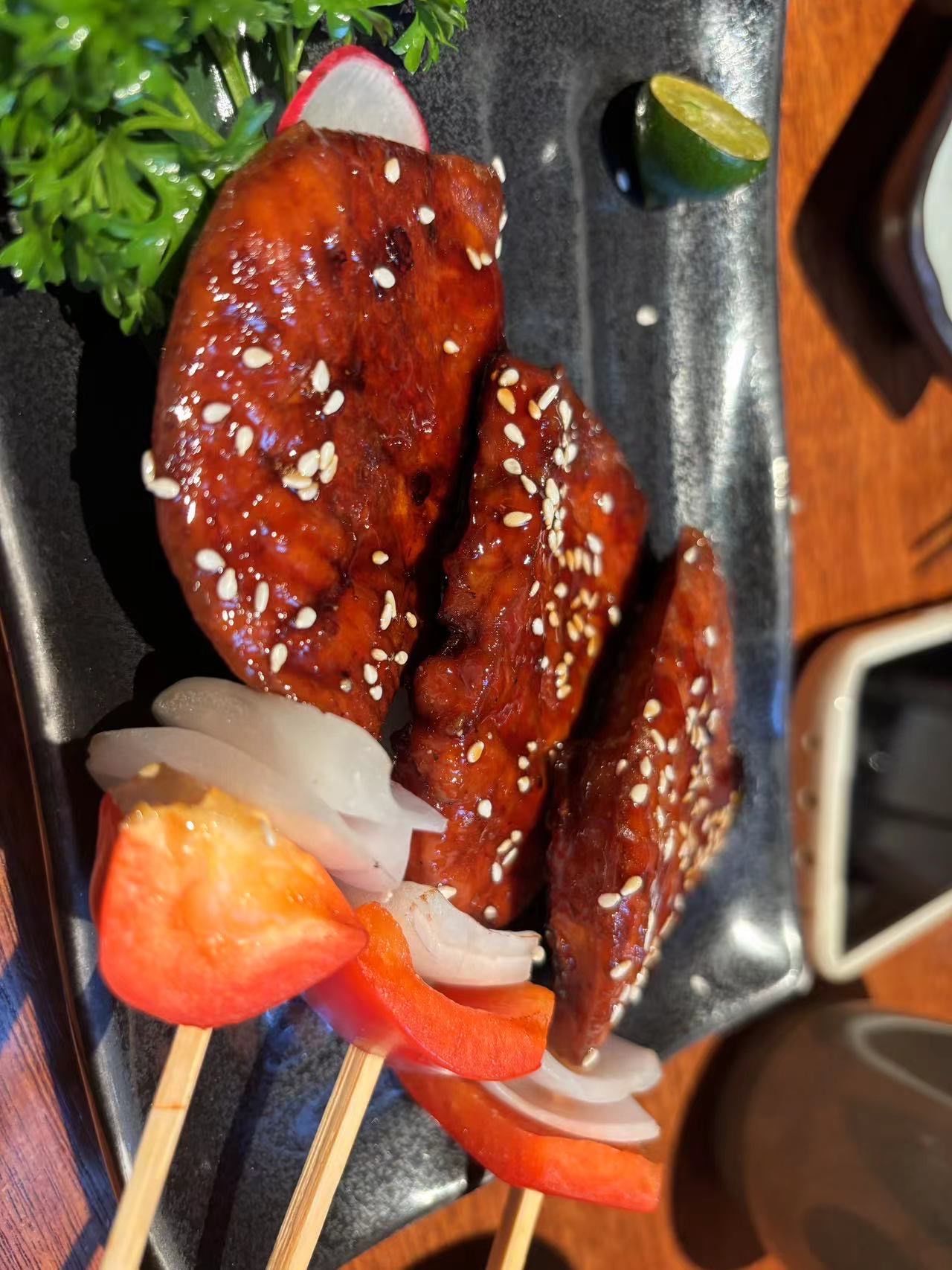 牛舌很嫩,寿司很香,鳗鱼看起来很新鲜