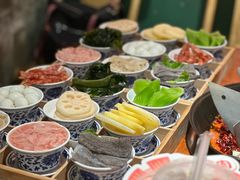 -周小明火锅(黑金冠社区店)