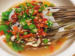 藤椒味钵钵鸡-嘉州叶婆婆钵钵鸡(建设路店)