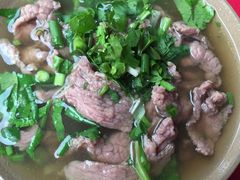 -谢老五跷脚牛肉·非遗传承店