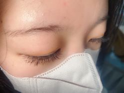 -初心纹眉洗眉·美睫专业店