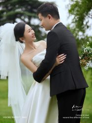 -雪中彩影婚纱摄影·微光艺术中心