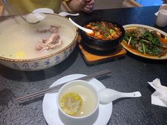 -万重锦·人文川菜馆(骡马市店)