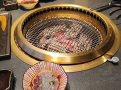 -铭牛烧肉·和牛海鲜自助(高新月牙湖店)